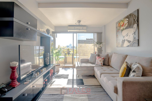Departamento En Flores - 4 Ambientes - Frente - Balcon - Impecable