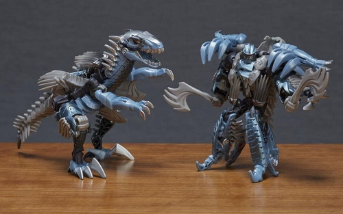 Dinobot Slash Transformers The Last Knight Autobot Deluxe