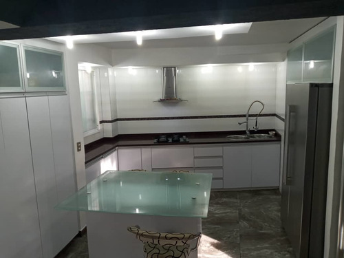 Imagen 5 de 14 de Townhouse Urbanización Loma Mágica Carrizal Yohana Gomez