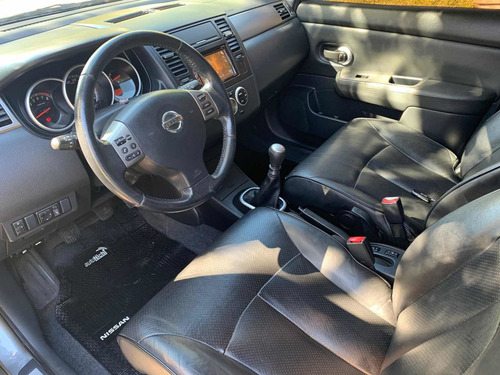 Nissan Tiida 1.8 Tekna 2014