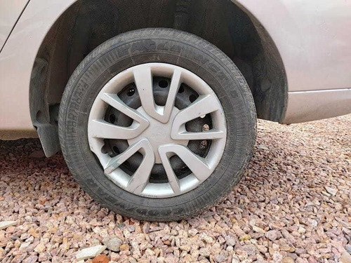 Imagem 14 de 14 de Renault Logan Authentique Flex 1.0 12v 4p 2020