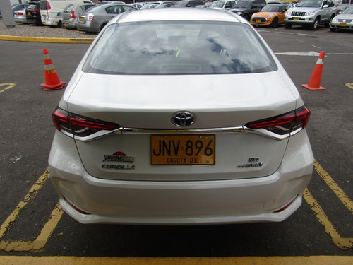 Imagen 6 de 15 de Toyota Corolla Xei Hybrid Automática
