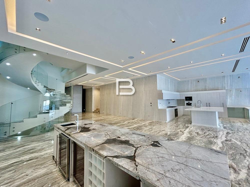 Mansion En Venta En Isla Dorada Cancún