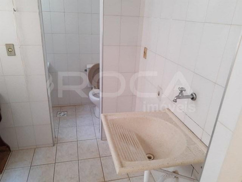 Venda De Apartamentos / Padrão Na Cidade De São Carlos 24719