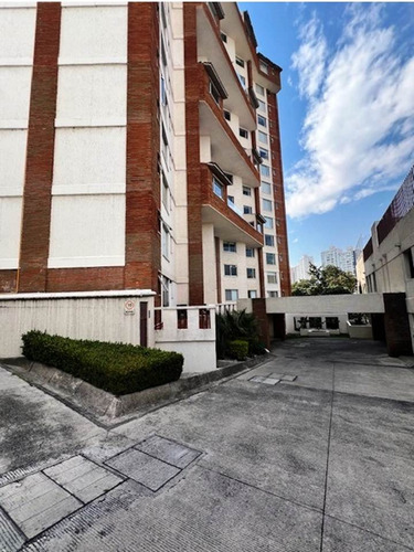 Vendo Departamento Recien Remodelado Con Terraza Col. Bosque Real , Huixquilucan, Edomex