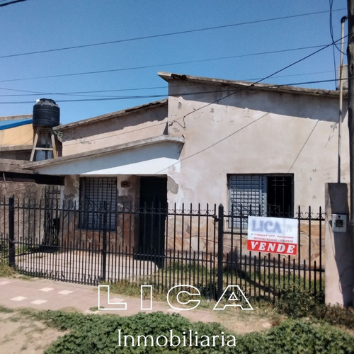 Casa En Venta Para Remodelar O Reciclar Ubicada En Calle Jujuy 1441 De La Ciudad De San Lorenzo