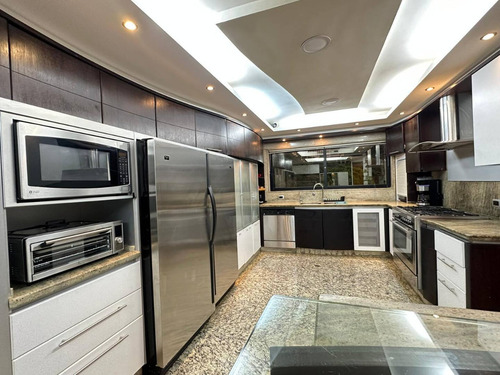 Venta De Exclusivo Apartamento En Resd. Benescola La Trigaleña - Wc