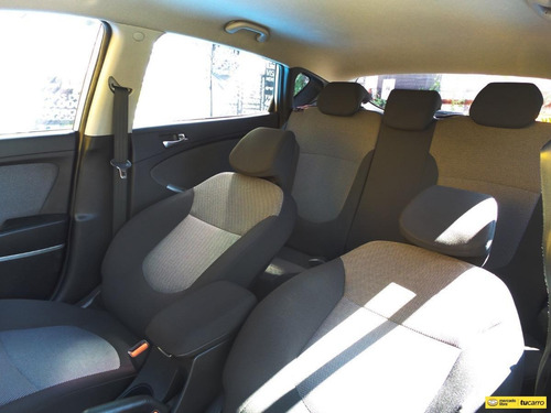 Imagen 17 de 25 de Hyundai Accent