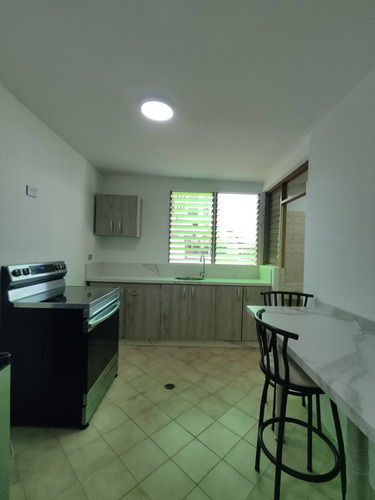 Apartamento En La Trigaleña Baja, Valencia Residencia Futuro Inmobiliaria Maggi 2107