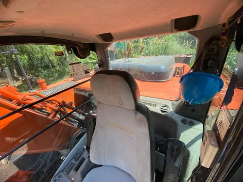 Excavadora Hitachi 210 Modelo 2017