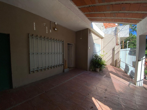 Casa 3 Ambientes Venta Hurlingham Depto Al Fondo