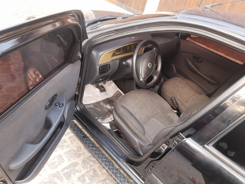 Imagem 5 de 8 de Fiat Palio Weekend 2002 1.6 16v Stile 5p