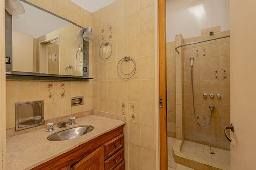 Venta Casa 5 Ambientes En Moron Norte