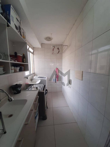 Apartamento 2 Dormitorios, Sala, Cozinha, Banheiro - Ap0130