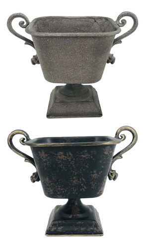 Mesa Decorada Com Floreira Rústica De Ferro