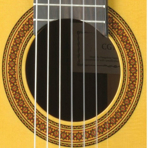 Guitarra Yamaha CG182s Natural Classic Spruce con tapa sólida