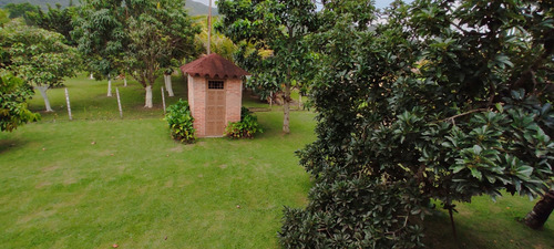 Aguirre Casa De Campo Amoblada Paola C