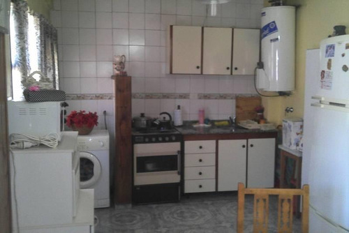 Imagen 4 de 11 de Venta - Casa En 2 Plantas - Jose C Paz