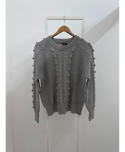 Sweater Chequia Con Pompones Importado