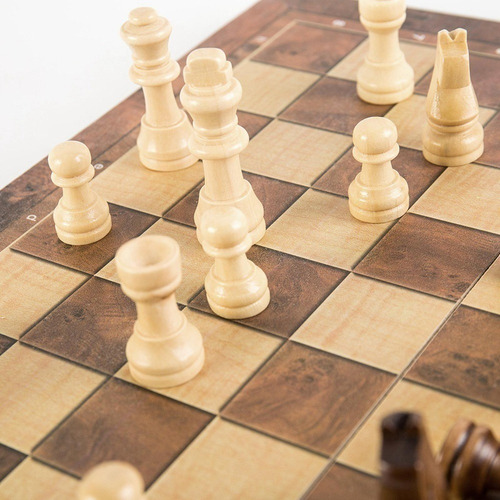 An Ajedrez Y Damas De Madera Juego De Artesanía De Los