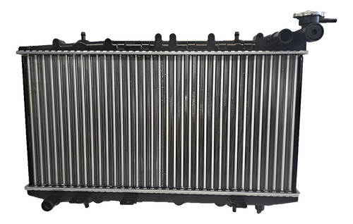 Radiador Borace P/ Tsuru 3 Std 1992 Al 2012 16 Valvulas