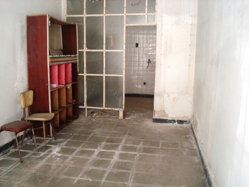 Imagen 3 de 6 de Vende Oportunidad, Rebajado!! Local Comercial A La Calle Zona Paseo Aldrey