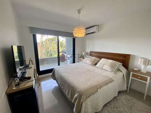 Imagen 9 de 30 de Venta Apartamento 2 Dormitorios Playa Mansa Punta Del Este - Punta Del Este Mansa