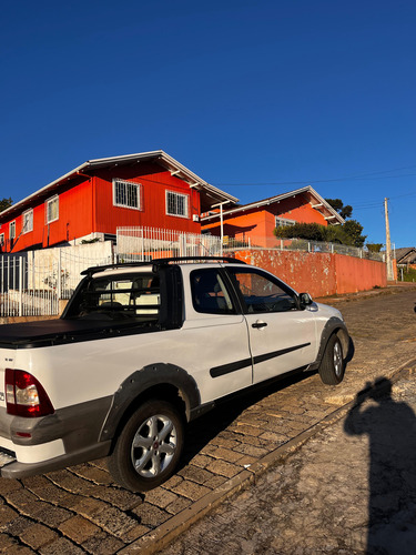 Fiat Strada 1.6 16v Trekking Flex 2p