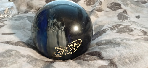 Bola De Boliche Columbia 300 White Dot C0482013 Lisa (Usado)