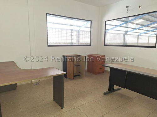 Galpon Venta 1700 Mts 200 Mts De Oficina, Transformadores Propios, Tanque Agua 20.000 Litros Zona Industrial Cerca Cargillvalencia Carabobo Leida Falcon Lf24-17335