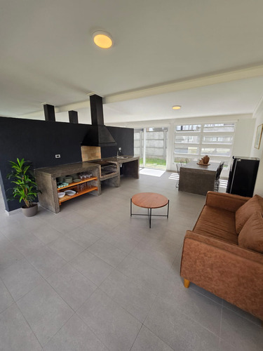 Arriendo Comodo Departamento Excelente Ubicacion