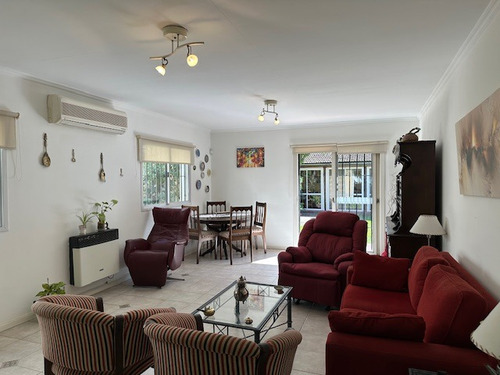 Casa A La Venta En Don Torcuato