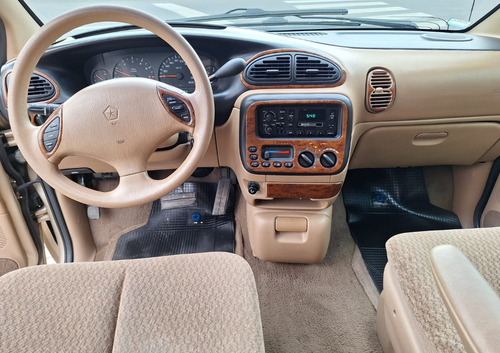 Chrysler Caravan 3.3 Se 3.3