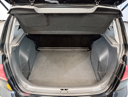 Volkswagen Suran 1.6 Highline