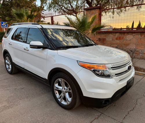 Ford Explorer 4.0 Limited V6 Sync 4x2 Mt