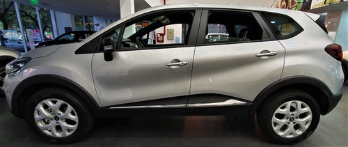 Renault Captur 2.0 Zen Gol Toyota Fiat Idea Suzuky Bmw 125 L