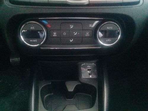 Imagen 14 de 15 de Fiat Toro 1.8 Freedom 1.8 Nafta Adjudicado G