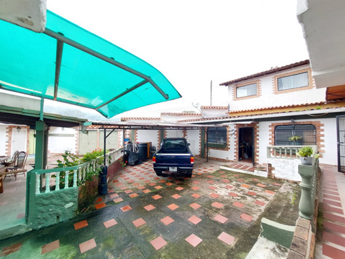 Xv, Casa En Venta Urbanización Los Pinos Cordero.