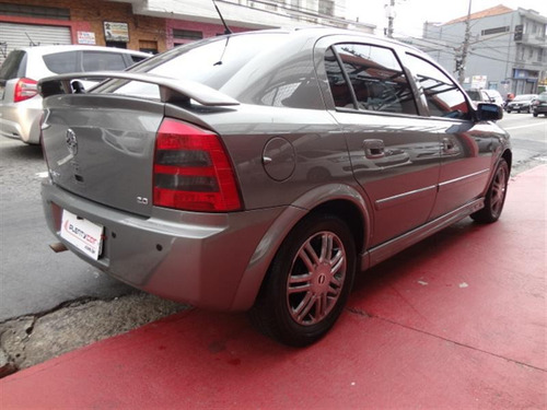 Chevrolet Astra 2.0 Mpfi Cd 8v Gasolina 4p Manual 2004/2004