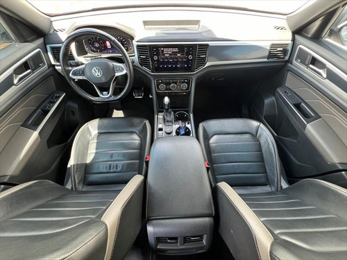 Volkswagen Cross Sport 3.6 R-Line At