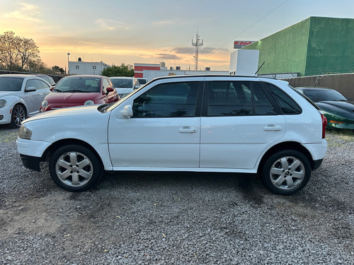 Volkswagen Pointer 1.6 City Plus Mt
