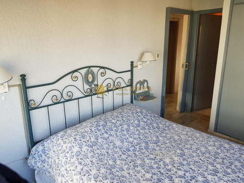 Encantador Departamento Frente A Plaza De Los Artesanos! Consulte!!- Ref: 3102