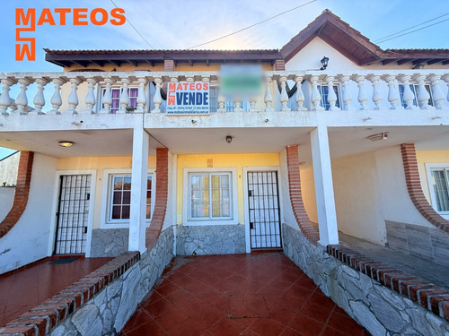 Venta Triplex Al Frente Con Vista Al Mar En Mar Del Tuyú Calle 84 E/ Costanera Y 1 Uf 3