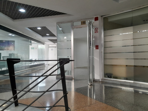 María Gabriela García De Inzitu Realtors Tienen El Placer De Ofrecer En Alquiler Un Local Comercial En El Prestigioso Centro Comercial Otama, Ubicado En La Urbanización El Viñedo, Valencia, Carabobo,