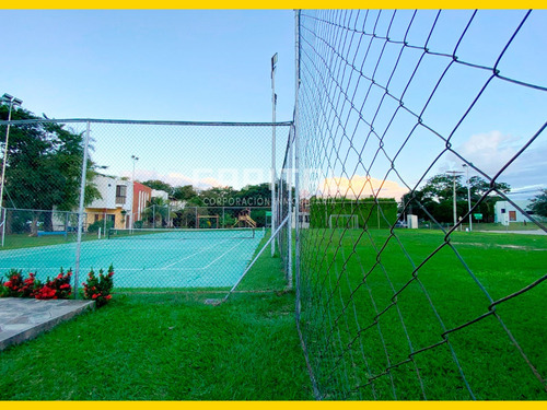Moderna Casa En Venta En El Urubo Condominio Mirage
