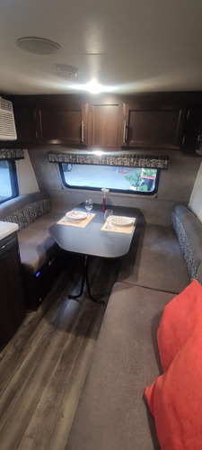 Imagem 5 de 11 de Trailer Jayco 145rb - Ano 2019 - Seminovo - Motorhome - Y@w7