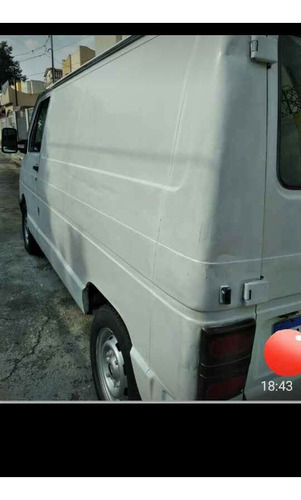 Imagem 2 de 8 de Trafic Furgão A Diesel