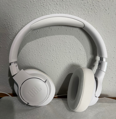 Audífonos Jbl Tune 720bt Blanco (Usado)