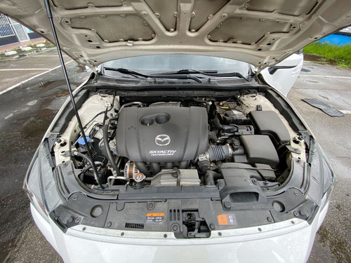 Mazda 3 2.0 Touring