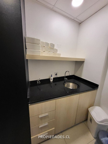 Oficina En Arriendo En Las Condes Impecable Parque Titanium